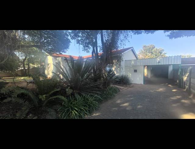 3 BEDROOM HOUSE FOR SALE IN WITPOORTJIE